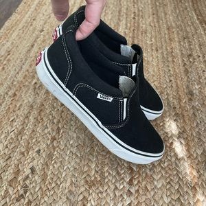 BLACK SLIP ON CLASSIC VANS